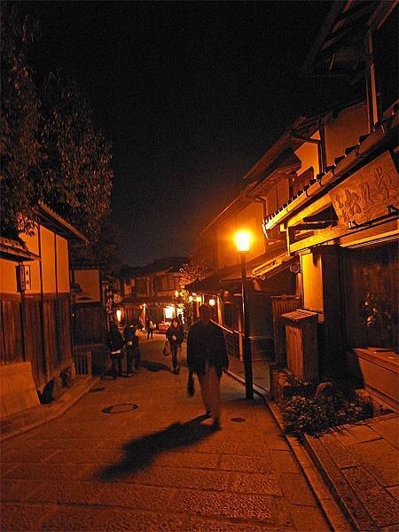 2011-京都之旅-第七天-夜訪二三年坂-01.jpg