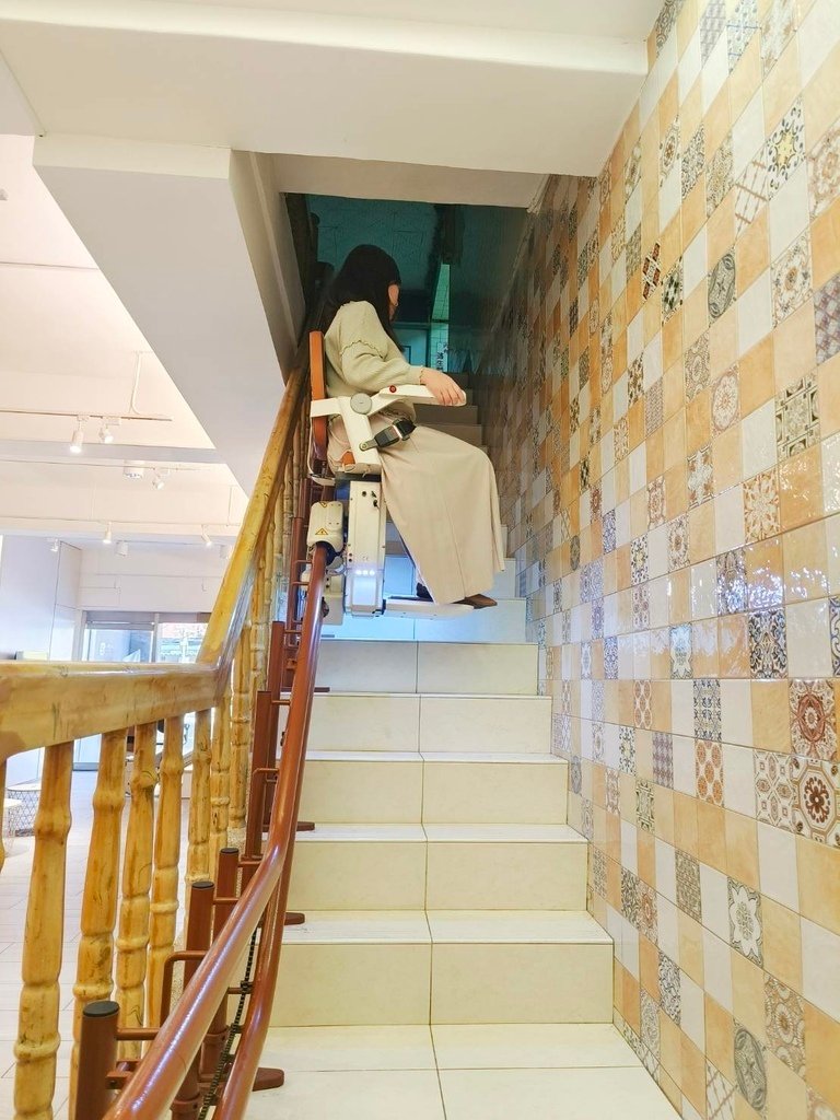 羅布森樓梯升降椅│樓梯升降椅第一品牌│MIT精品│推薦上下樓