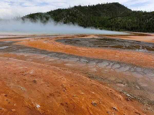 Midway Geyser Basin