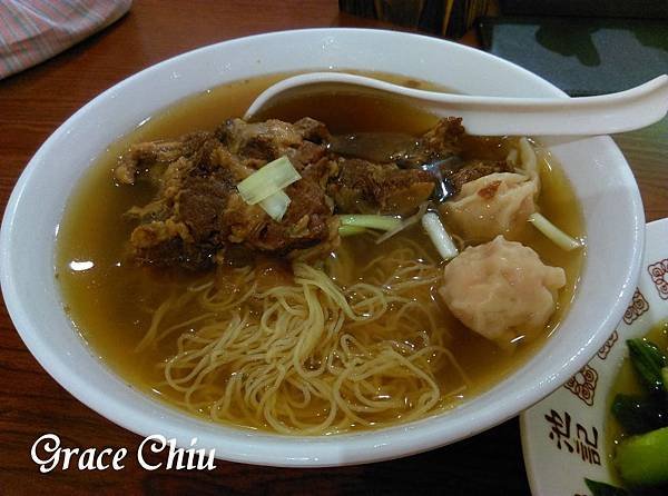 雙拼湯麵(雲吞拼豬軟骨) 池記雲吞 台北車站二樓餐廳