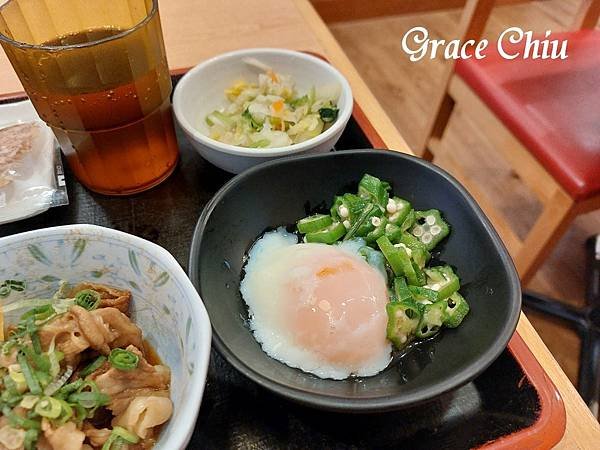 すき家朝食 sukiya早餐 すき家早餐 牛肉元氣朝食(89元) 秋葵