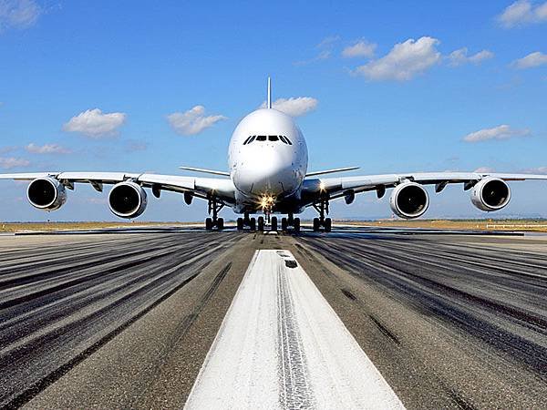 A380_On_Ground.JPG