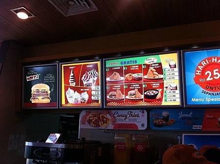 【食】印尼泗水★A &amp; W★印尼當地速食店