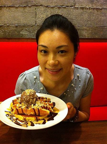 【食】印尼泗水★Pancious★連鎖鬆餅專賣店，美式鬆餅及格子鬆餅都吃得到喔！