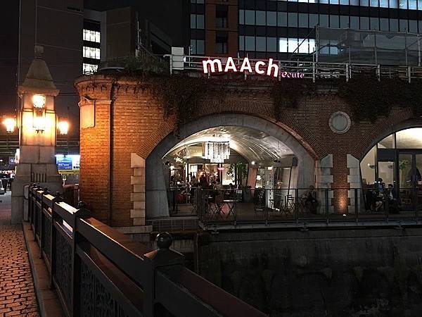 【遊】日本東京★秋葉原(動漫天堂)+mAAch ecute神田萬世橋(舊時代綿延的拱門煥然一新)★地鐵秋葉原站。自由行