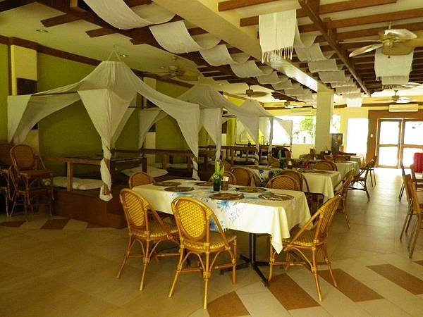 【住】菲律賓長灘島★Best Western Boracay Tropics Resort★Boracay飯店。渡假風。有游泳池