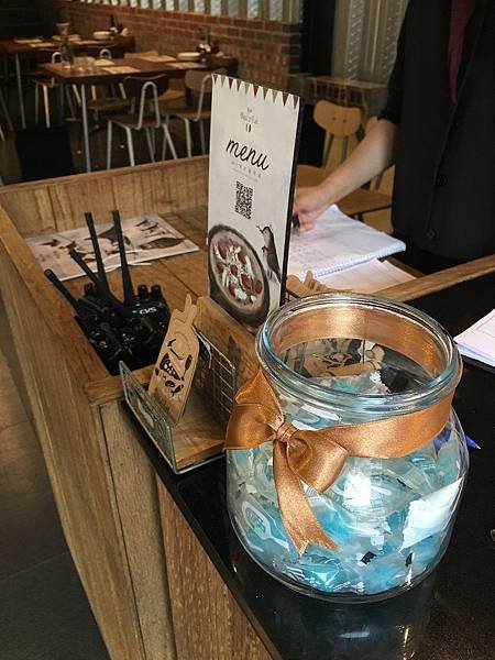 【食】新竹★薄多義Bite 2 eat★竹北光明商圈。拿坡里(Napoli)披薩