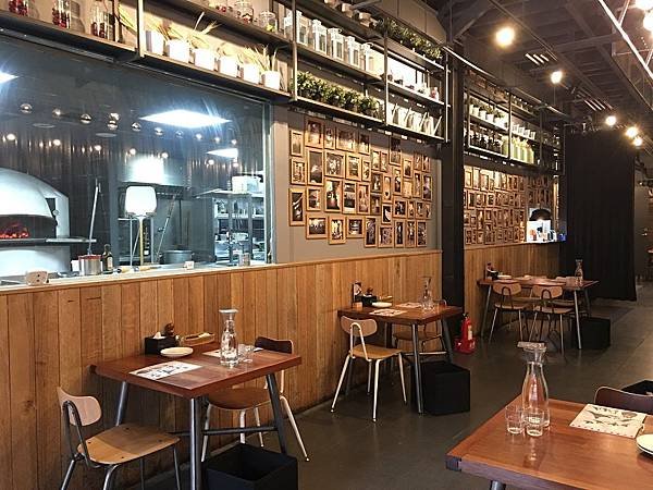 【食】新竹★薄多義Bite 2 eat★竹北光明商圈。拿坡里(Napoli)披薩