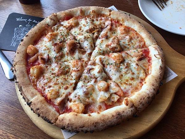 【食】新竹★薄多義Bite 2 eat★竹北光明商圈。拿坡里(Napoli)披薩