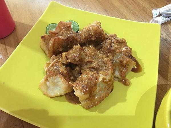 【食】印尼雅加達★ES TELER 77 JUARA INDONESIA★印尼麵食。平價麵食餐館