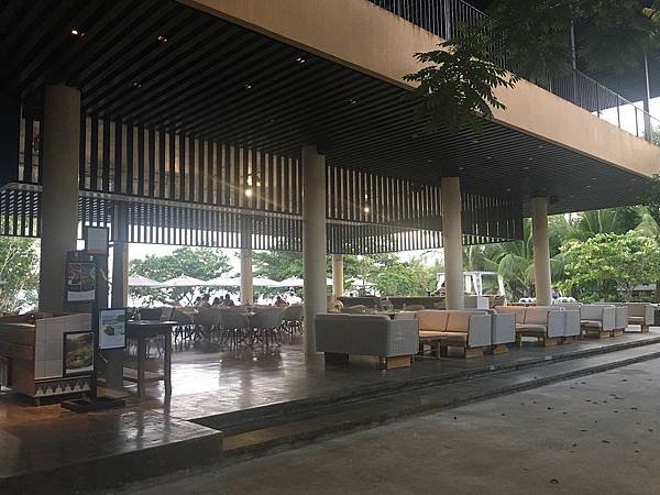 【宿】菲律賓薄荷島★Bohol Island薄荷島(Panglao邦勞島)住宿。AMORITA Resort。無邊際泳池。飯店直達海攤★海島觀光。自助旅行