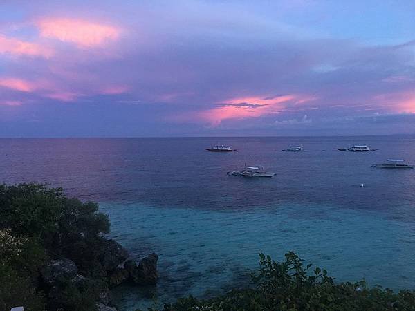 【宿】菲律賓薄荷島★Bohol Island薄荷島(Panglao邦勞島)住宿。AMORITA Resort。無邊際泳池。飯店直達海攤★海島觀光。自助旅行