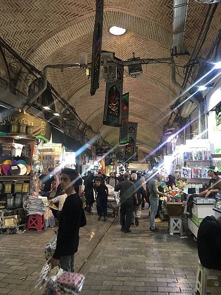 【遊】伊朗德黑蘭★古列斯坦宮Golestan Palace。市集Reza Great Bazaar★Iran。Tehran。伊朗自由行。德黑蘭景點