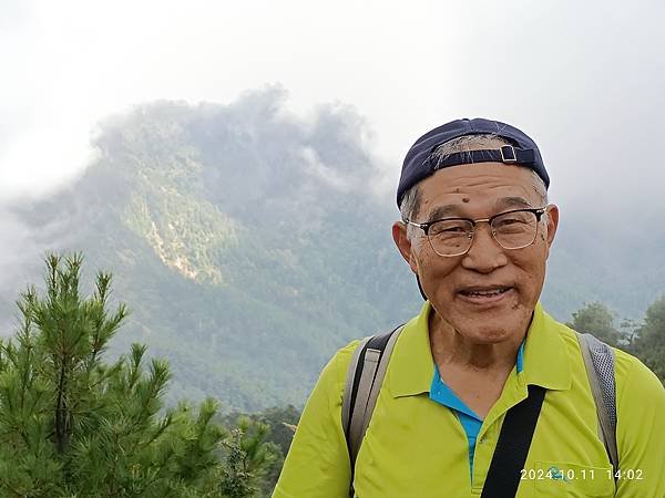 2024-10-11  重陽登高-二上閂山鈴鳴山