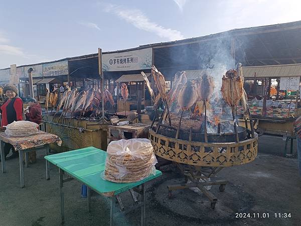 2024-11-01  新疆的漁村