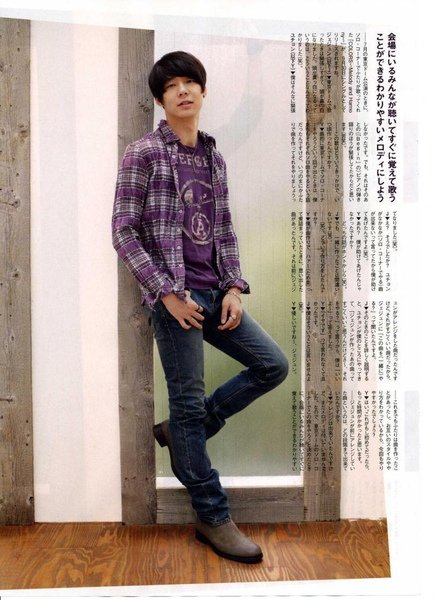 WHAT&apos;S　IN　10月号03.jpg