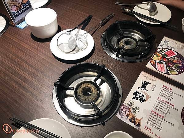 台中黑鍋港式海鮮鍋物12.jpg