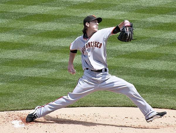 794px-Tim_Lincecum_2009.jpg