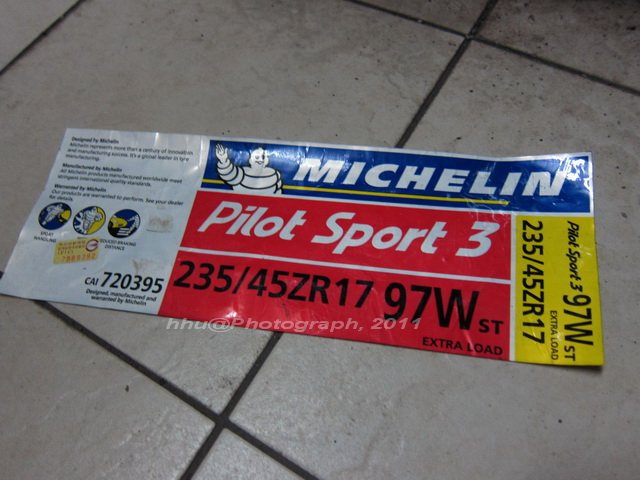 Michelin 235/45/17 PS3