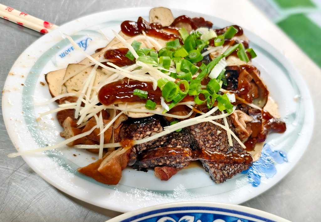|苗栗|【苑裡鎮❤社苓鵝肉店】份量紮實，肉質清甜好吃 (品嚐