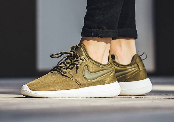 nike-roshe-two-12-colorway-preview-06.jpg