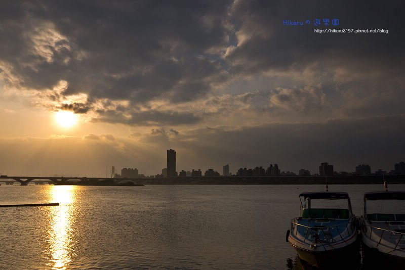 冷風中の大稻埕夕陽