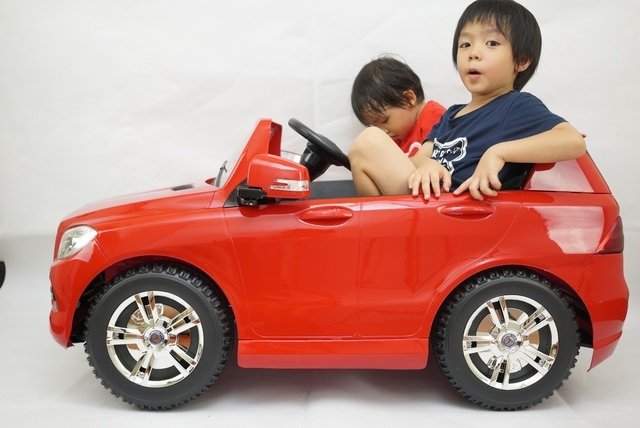 DSC09939.JPG - 兒童電動車BENZ ML350正雙人-姚小鳳平台(官方介紹)