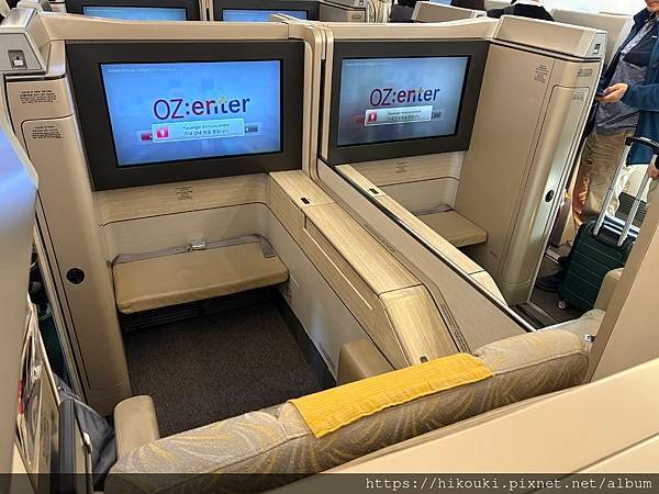20250319  OZ712  TPE-ICN