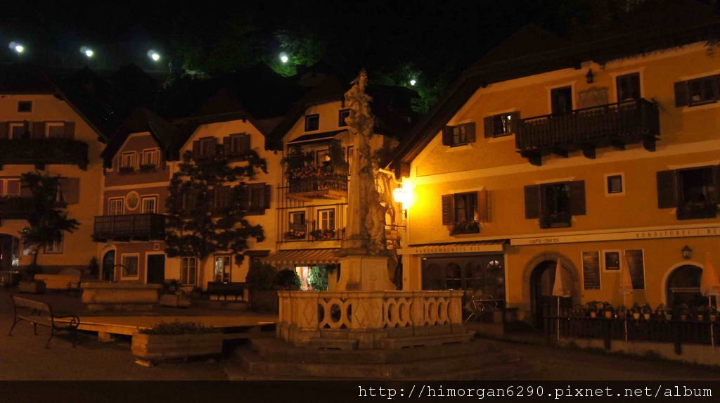 Austria Hallstatt 晚上街景-1