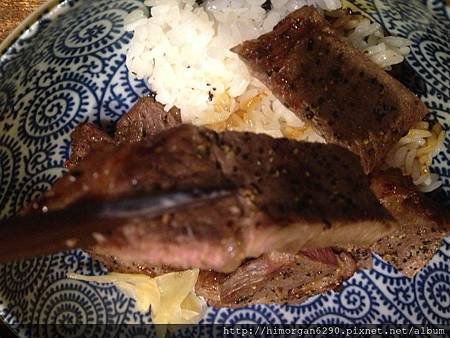 九日味增燒肉-九日牛排丼-3.jpg