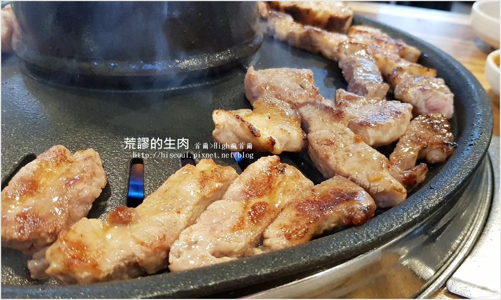 【首爾/麻浦區】◆荒謬的生肉◆大口吃肉吃到飽엉터리생고기(弘