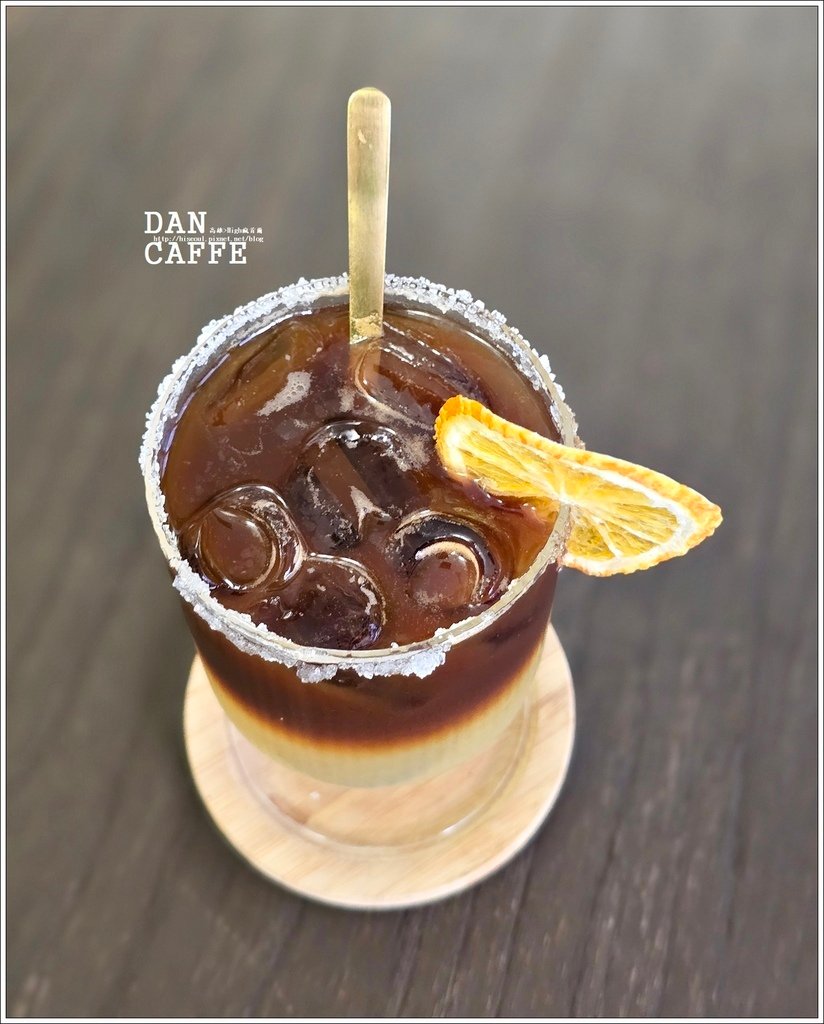【高雄/咖啡】◆DAN CAFFÈ◆河堤社區小小文青咖啡館