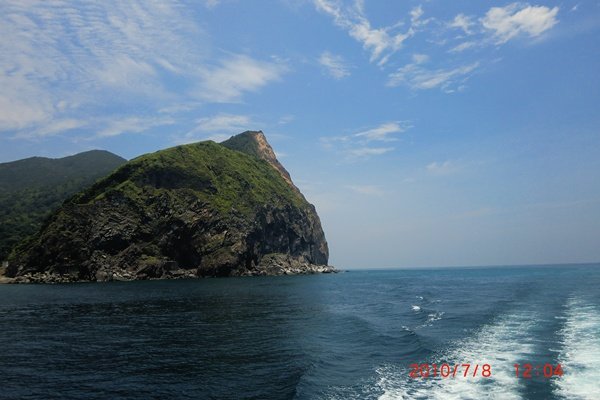 好近的龜山島