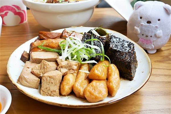 永康商圈美食-玖仰茶食文化 永康店，平價高品質的台北不限時咖
