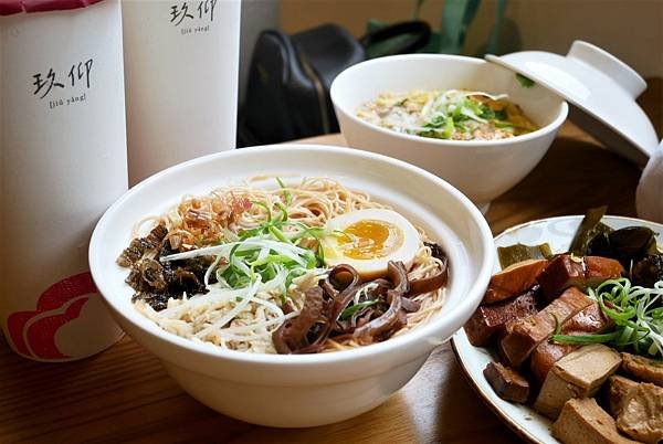 永康商圈美食-玖仰茶食文化 永康店，平價高品質的台北不限時咖