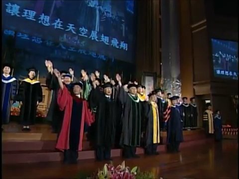 慈大100學年畢典-叮嚀 - YouTube.flv_000281748.jpg