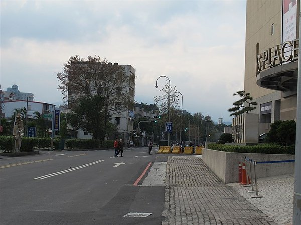 G12 074.jpg