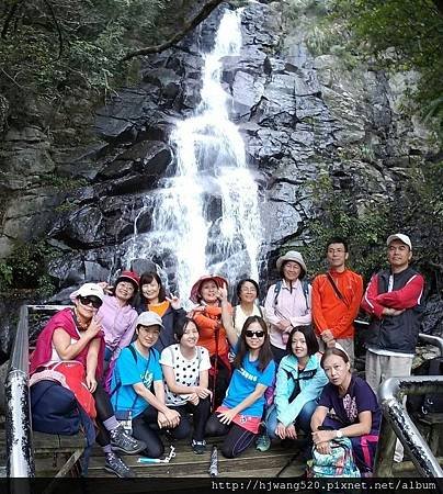 青山瀑布