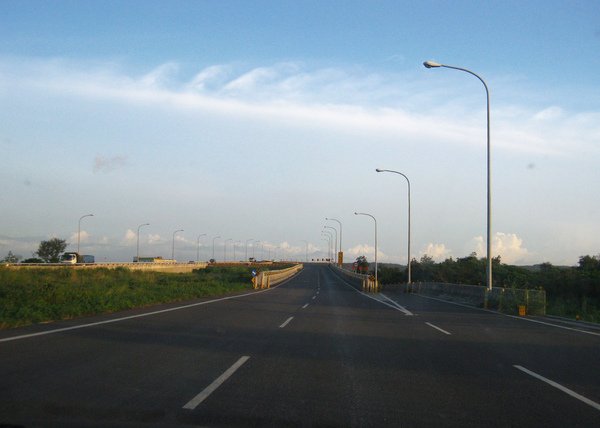 台61紅毛港景觀大橋.JPG