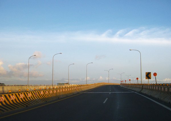 台61紅毛港景觀大橋.JPG