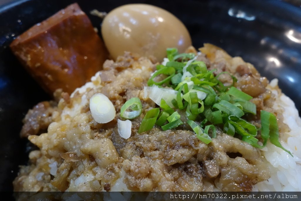 桃園食記│中壢區榮民路眷村麵食館，google評價4.1，內