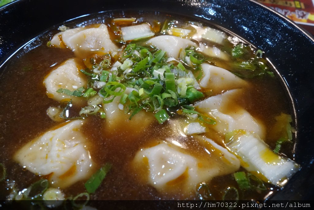 桃園食記│中壢區榮民路眷村麵食館，google評價4.1，內