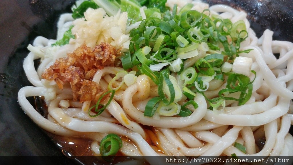 桃園食記│中壢區榮民路眷村麵食館，google評價4.1，內