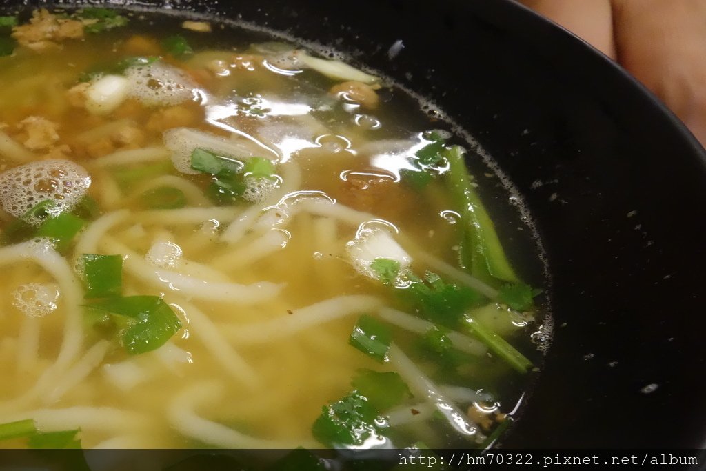 一張桌麵食