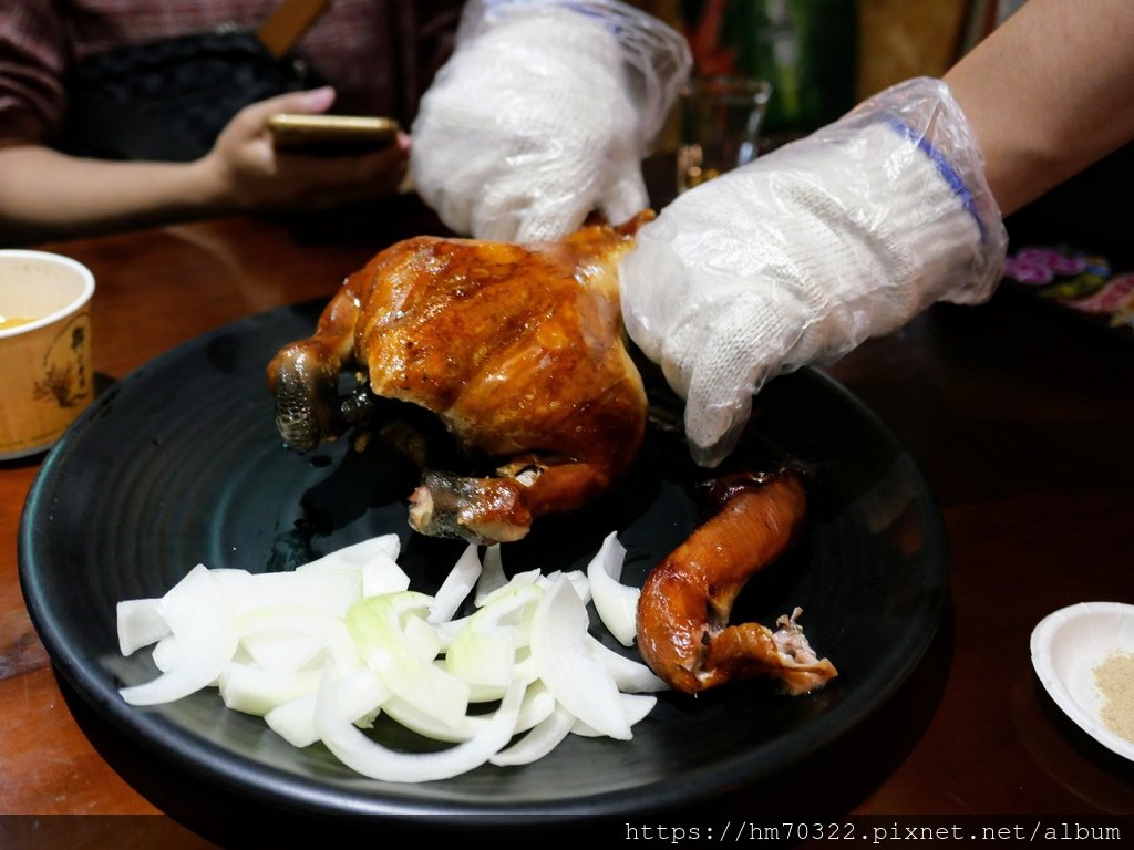 『台北食記』- 雞老闆桶仔雞(萬隆店) ✖ 壽星慶生送桶仔雞