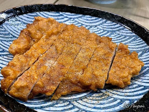 『新竹美食』-【東門米粉攤】．東門市場排隊美食．推招牌海鮮芋