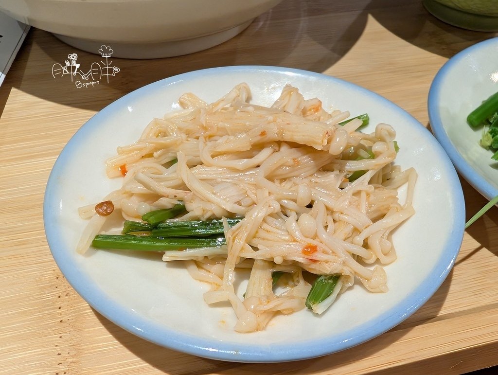 稻舍食館_配菜金針菇