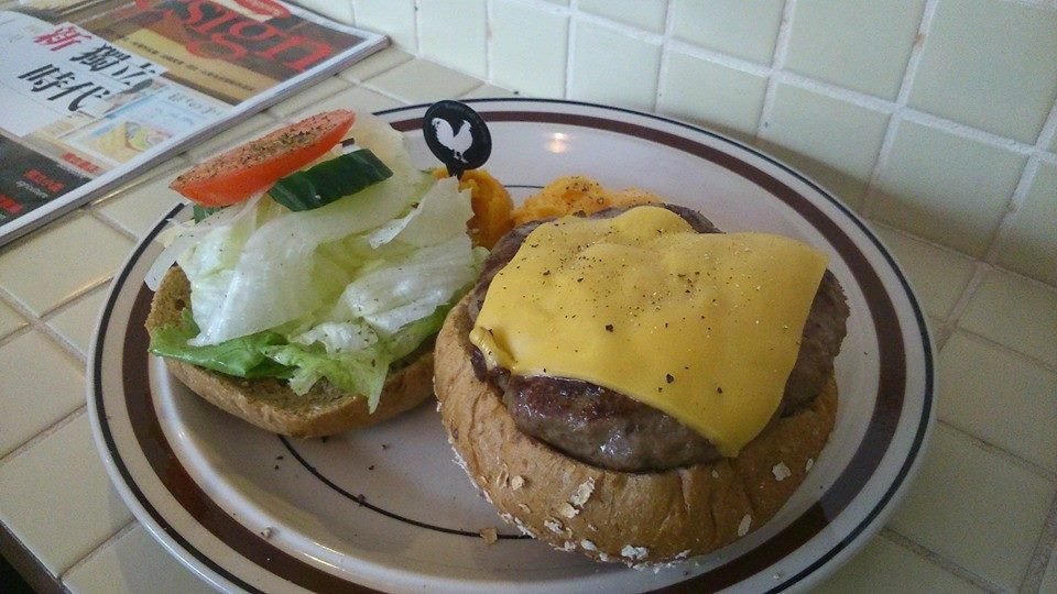 好事花生牛肉堡