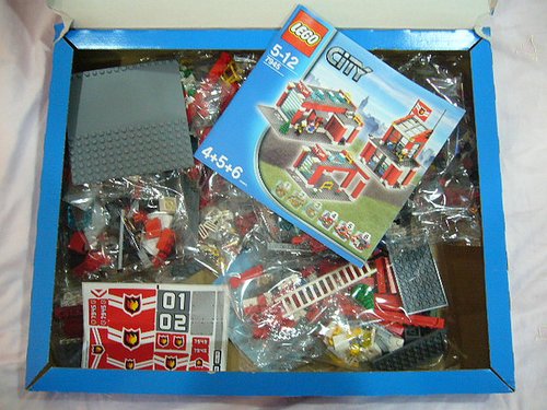 LEGO 7945 b