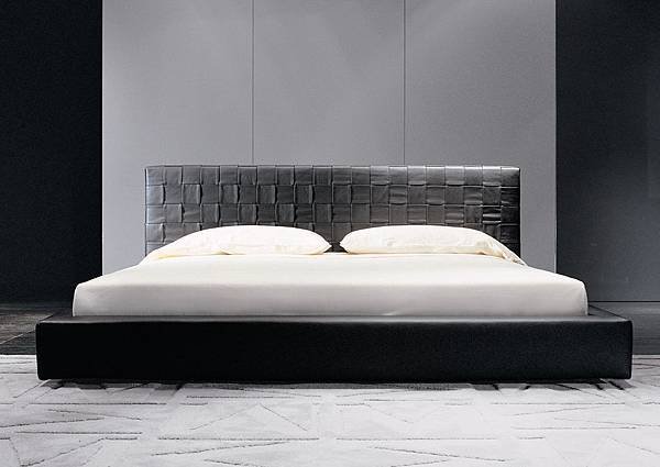 Minotti bed-BARTLETT-1